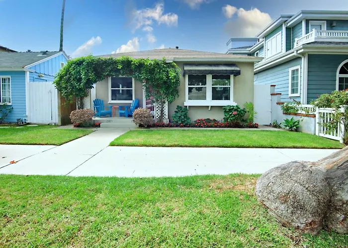 Charming Beach Bungalow